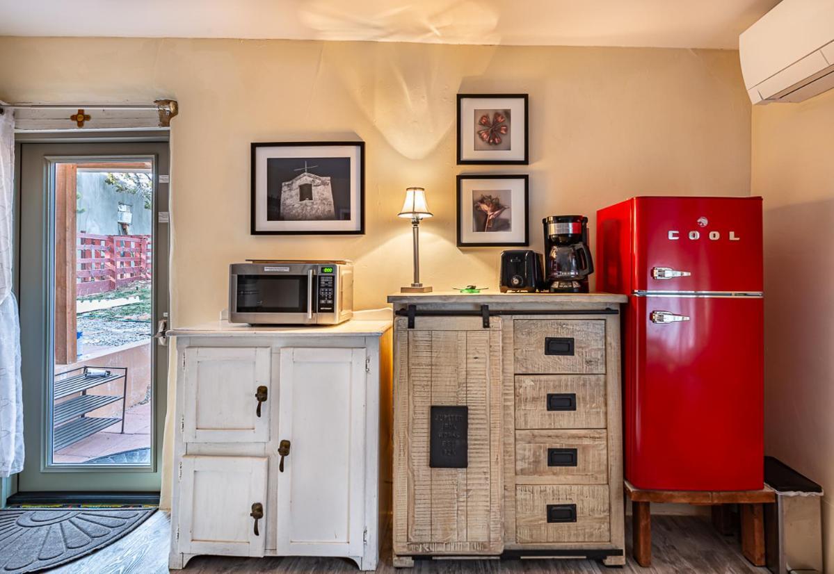 Bed and Breakfast Pet Friendly Pinon Heaven Canada de los Alamos Экстерьер фото