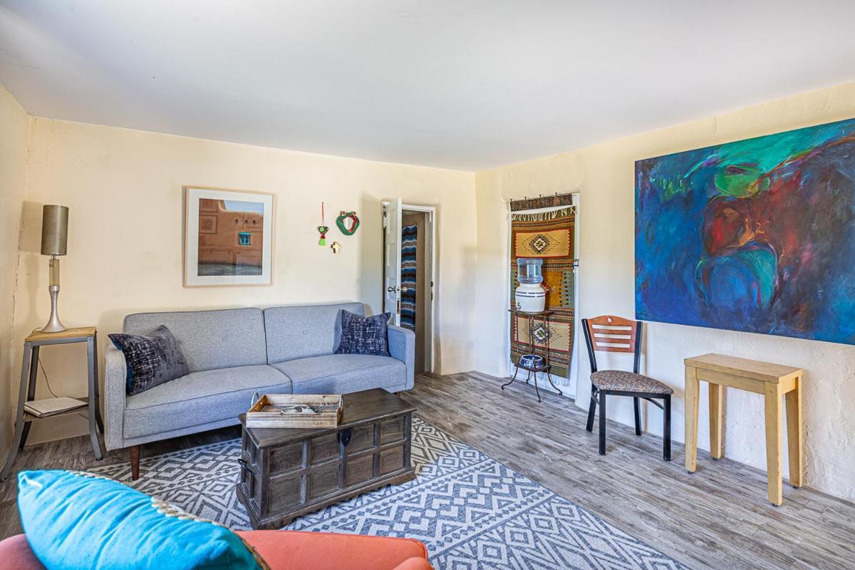 Bed and Breakfast Pet Friendly Pinon Heaven Canada de los Alamos Экстерьер фото