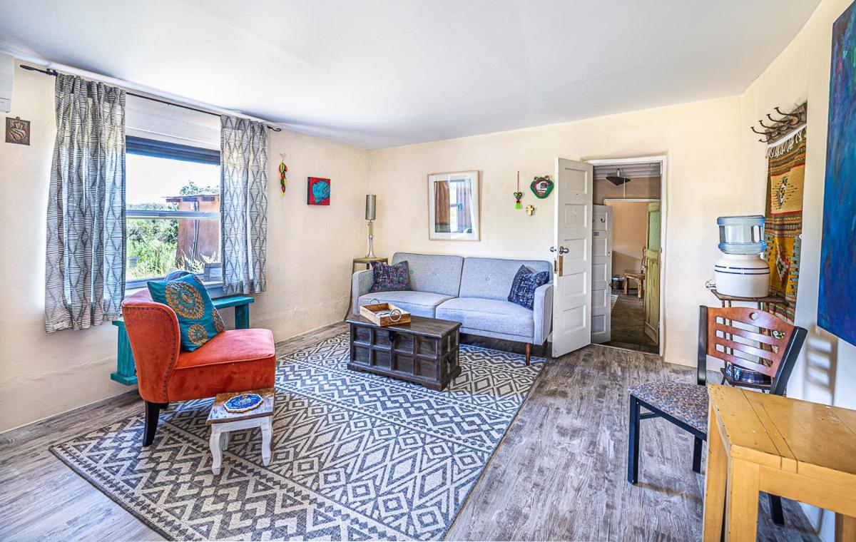 Bed and Breakfast Pet Friendly Pinon Heaven Canada de los Alamos Экстерьер фото